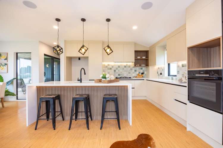 16 Skulander Crescent Orewa_9