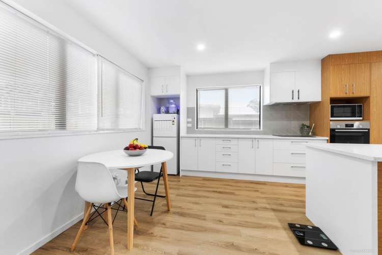 9/25 Vodanovich Road Te Atatu South_5