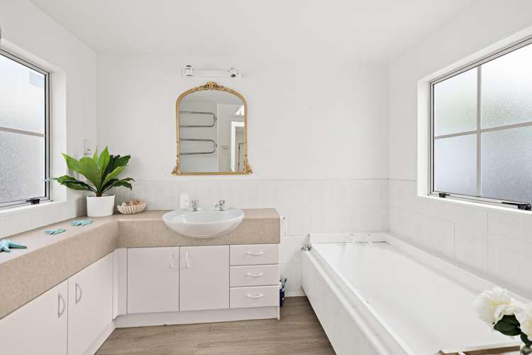 1/35 Newhaven Terrace Mairangi Bay_10