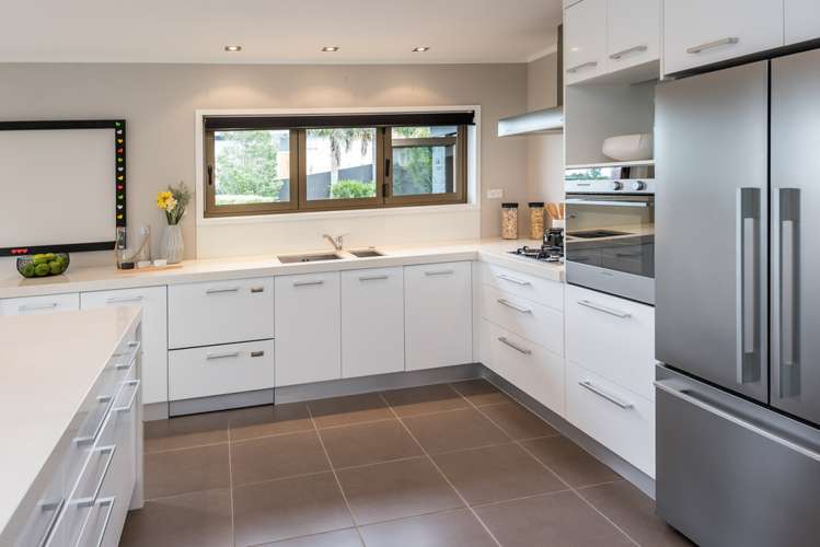 37 Cheriton Road Mellons Bay_5