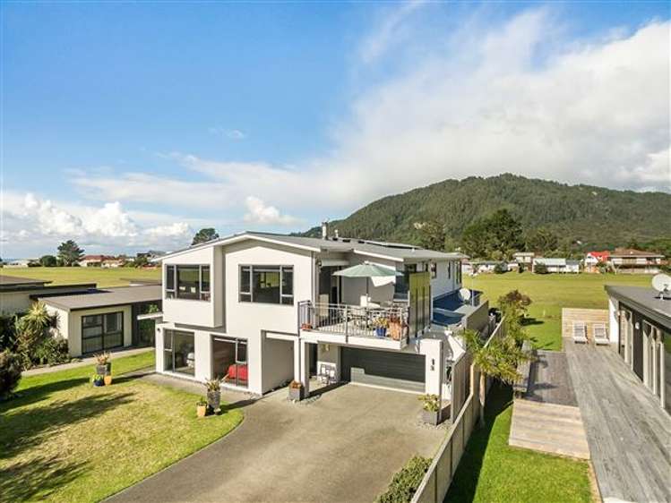25 Oceanair Drive Pauanui_17