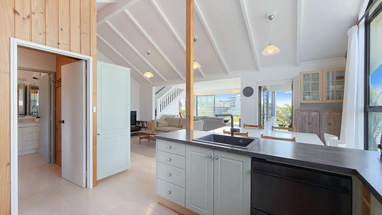 107 Pohutukawa Crescent Whangamata_11