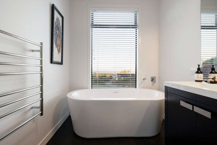 6 Tiwarawara Lane Pirongia_28
