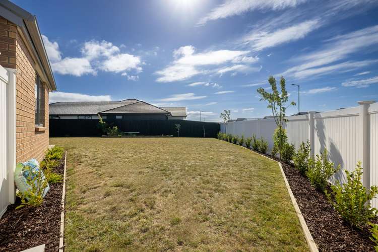 26 Selfe Crescent Burwood_19