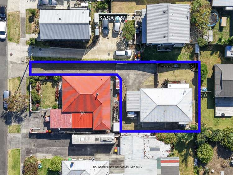 2/4 Colin Street Mangere_16