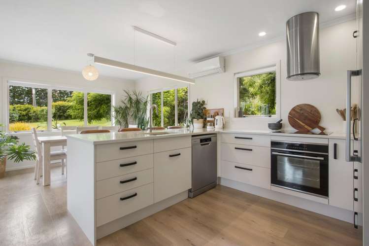 4 Castlegrace Drive Tahawai_3