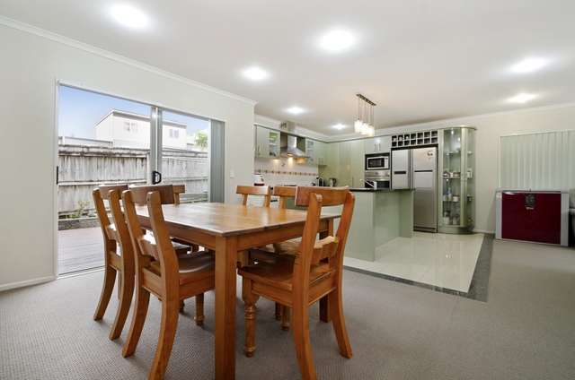 1 Warren Way Flat Bush_3