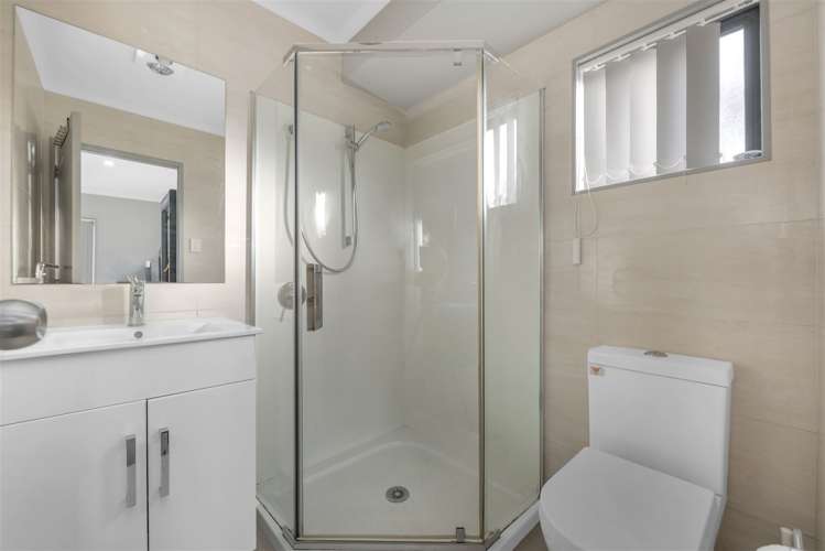 3b Orams Road Hillpark_15