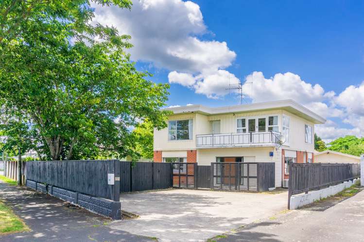 196 Clyde Street Hamilton East_53