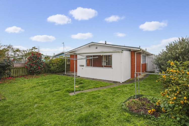5 Parker Avenue Levin_30