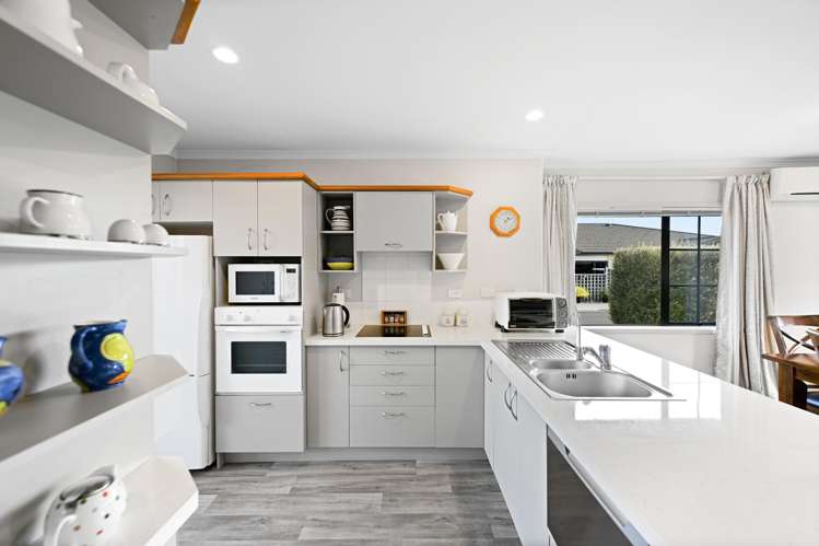 48/3 Turnbury Court_4