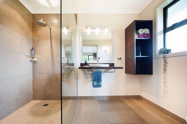 54 Henaghans Road Kelvin Grove_14