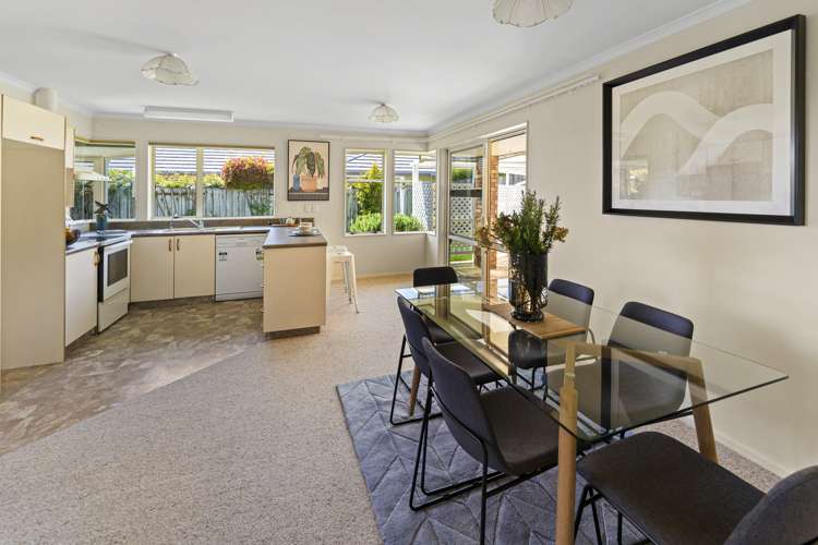 53 Kingsford Drive Stoke_8