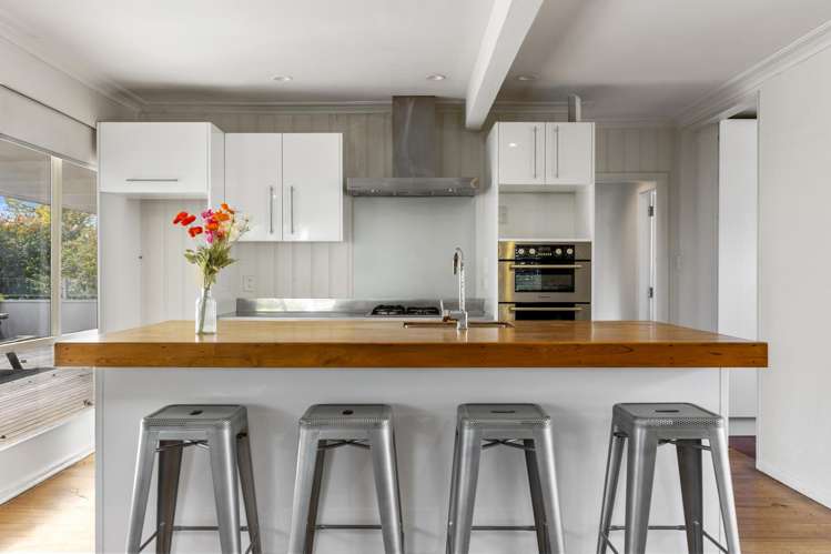 74 Taharepa Road Hilltop_12