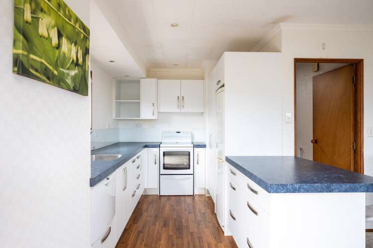 11 Tukapa Street Westown_7