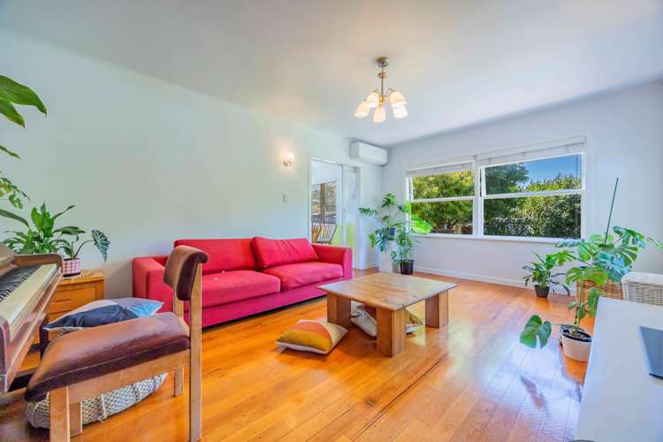 32 Chartwell Avenue Glenfield_4