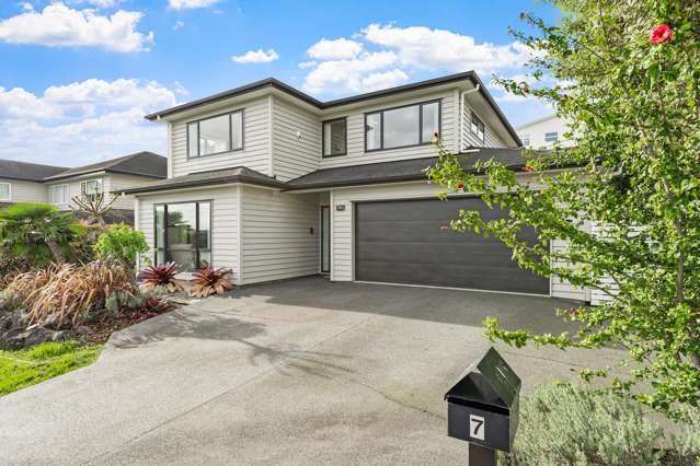 Generous 5-Bedroom Home in Prime Location