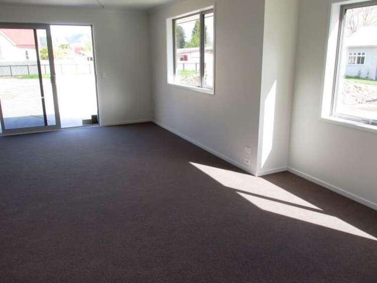 2 Church Street Reefton_5