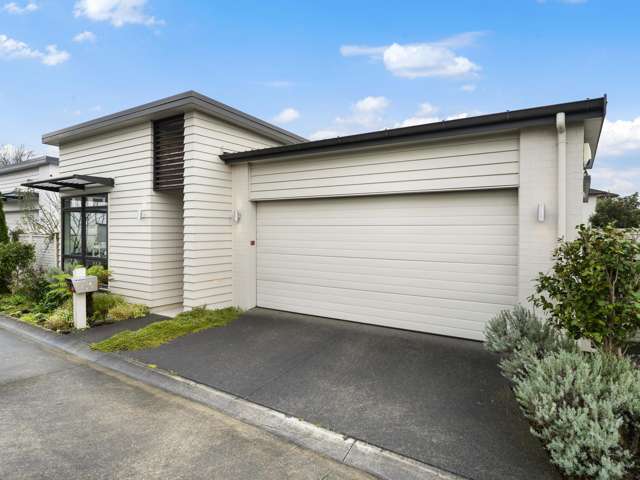 Effortless Family Living in Karaka Lakes