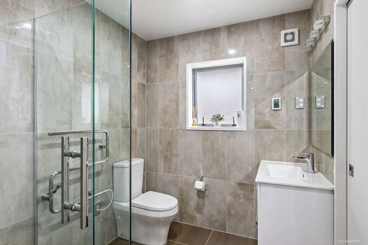 403a West Coast Road Glen Eden_12