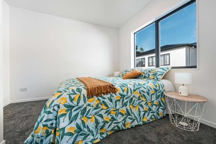 15B & 15D Renata Crescent Te Atatu Peninsula_6