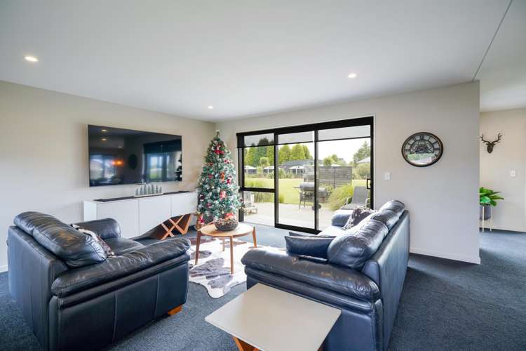 14 Kakariki Way Otatara_10