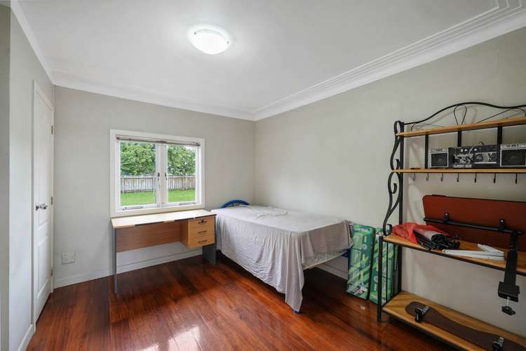 27 Seabrook Avenue New Lynn_15