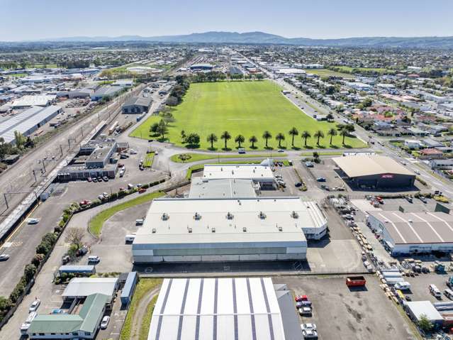 9 Matthews Avenue Takaro_1