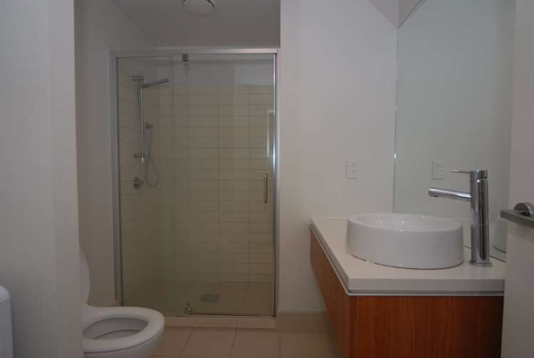 326/8 Dockside Lane Auckland Central_7