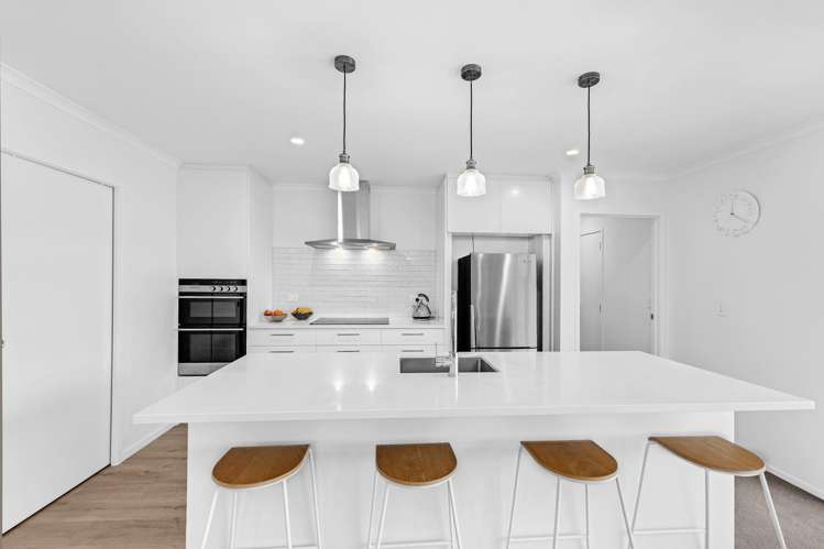 16 Leathem Crescent Pokeno_7