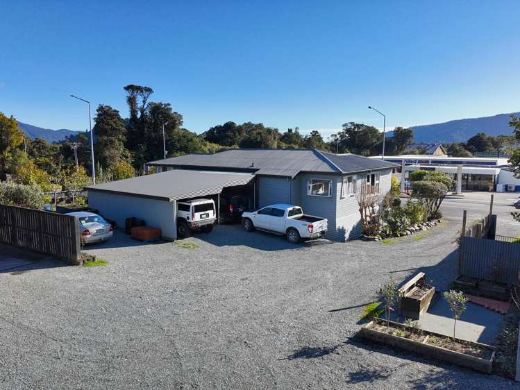 12 Main Road & 2 Condon Street Franz Josef_21