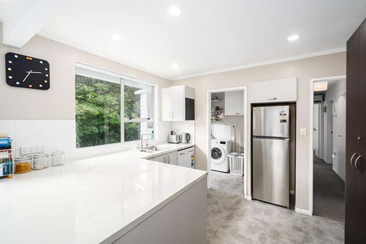 4 Rokewa Way Paparangi_7