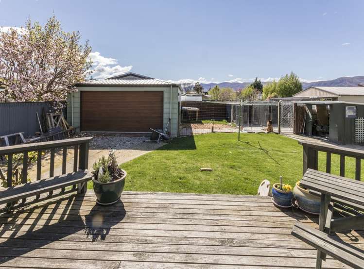 31 Main Road Luggate_19