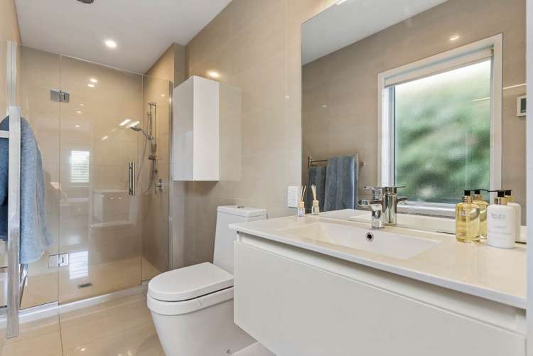 2b Richard Farrell Avenue Remuera_14