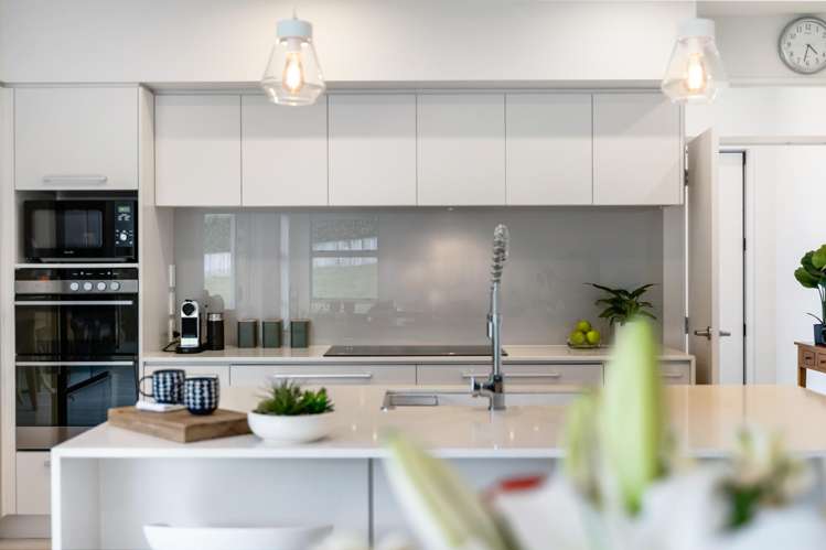 6 Kibblewhite Avenue Beachlands_4