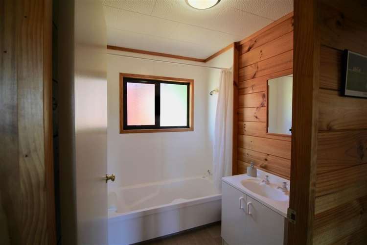 99 Chalet Crescent Hanmer Springs_17