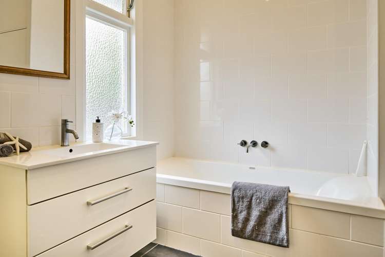 44 Copeland Street Hutt Central_16