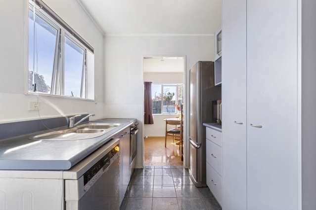 2/38 Heathdale Crescent Papakura_2