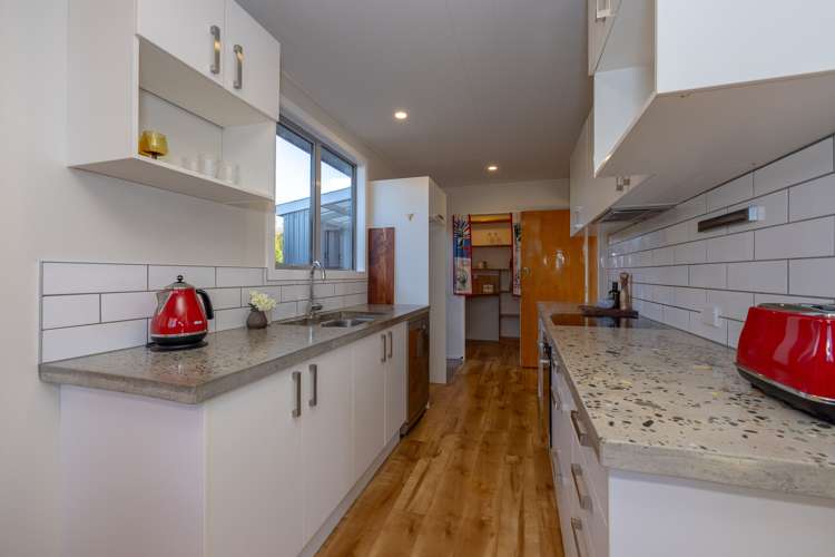 130 Lagoon Avenue Albert Town_11