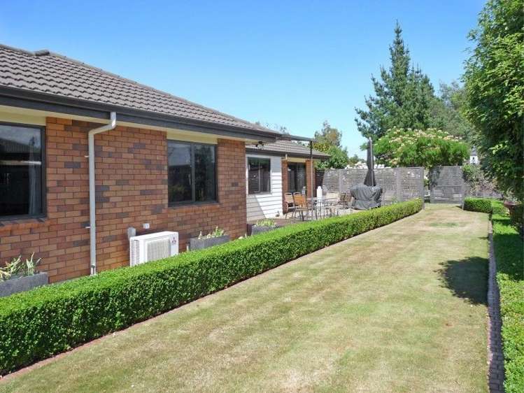 57 Lord Auckland Road Wakefield_1