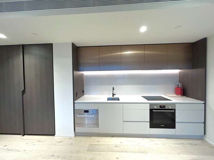 902/10 Commerce Street City Centre_3