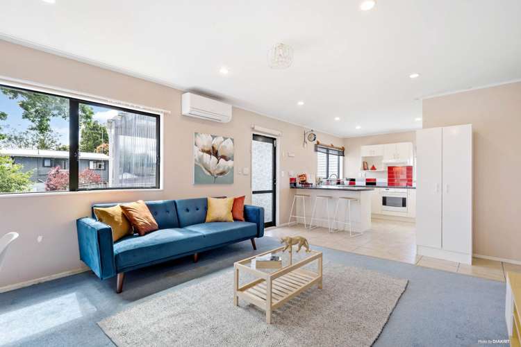 1/42 Brains Road Kelston_5