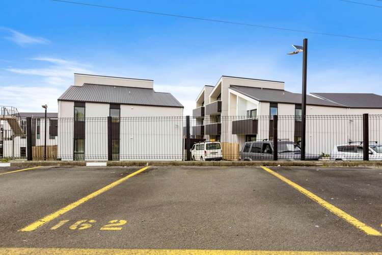 162/172 Mcleod Road Te Atatu South_16