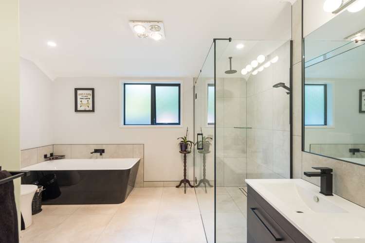 166 Pharazyn Street Feilding_13