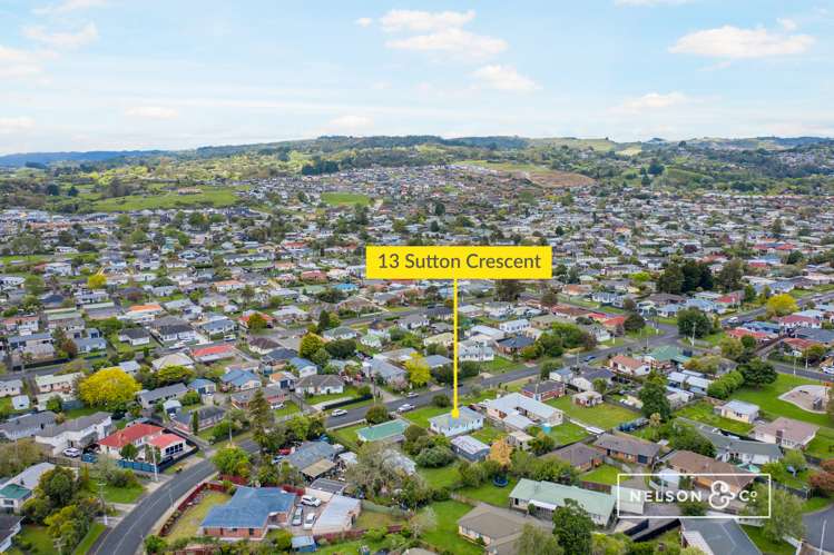 13 Sutton Crescent Papakura_16