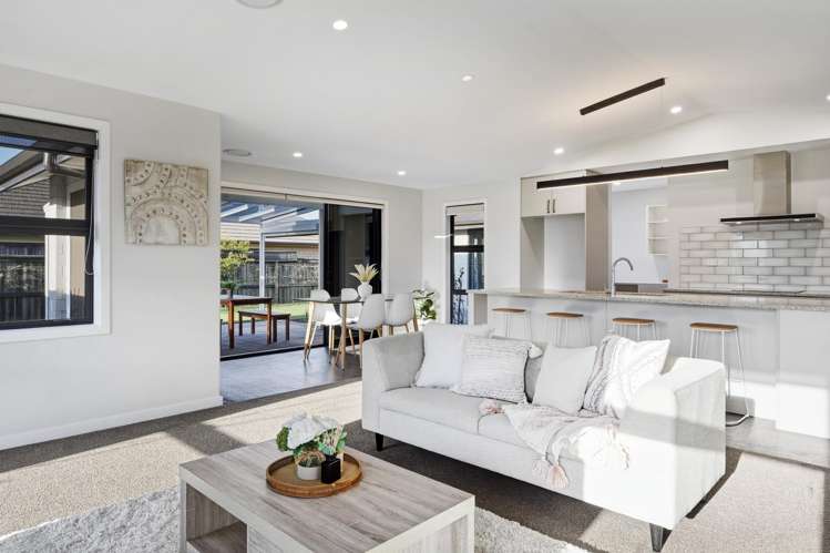 58 Carroll Place Owhata_8