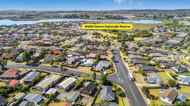 4 Hadley Wood Drive Wattle Downs_14