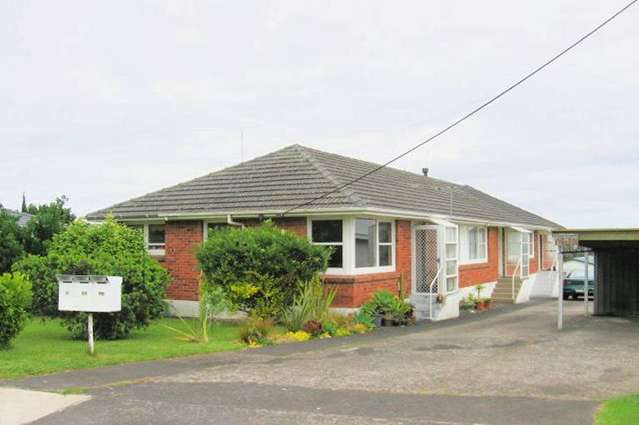 2/2 Archibald Road Kelston_4