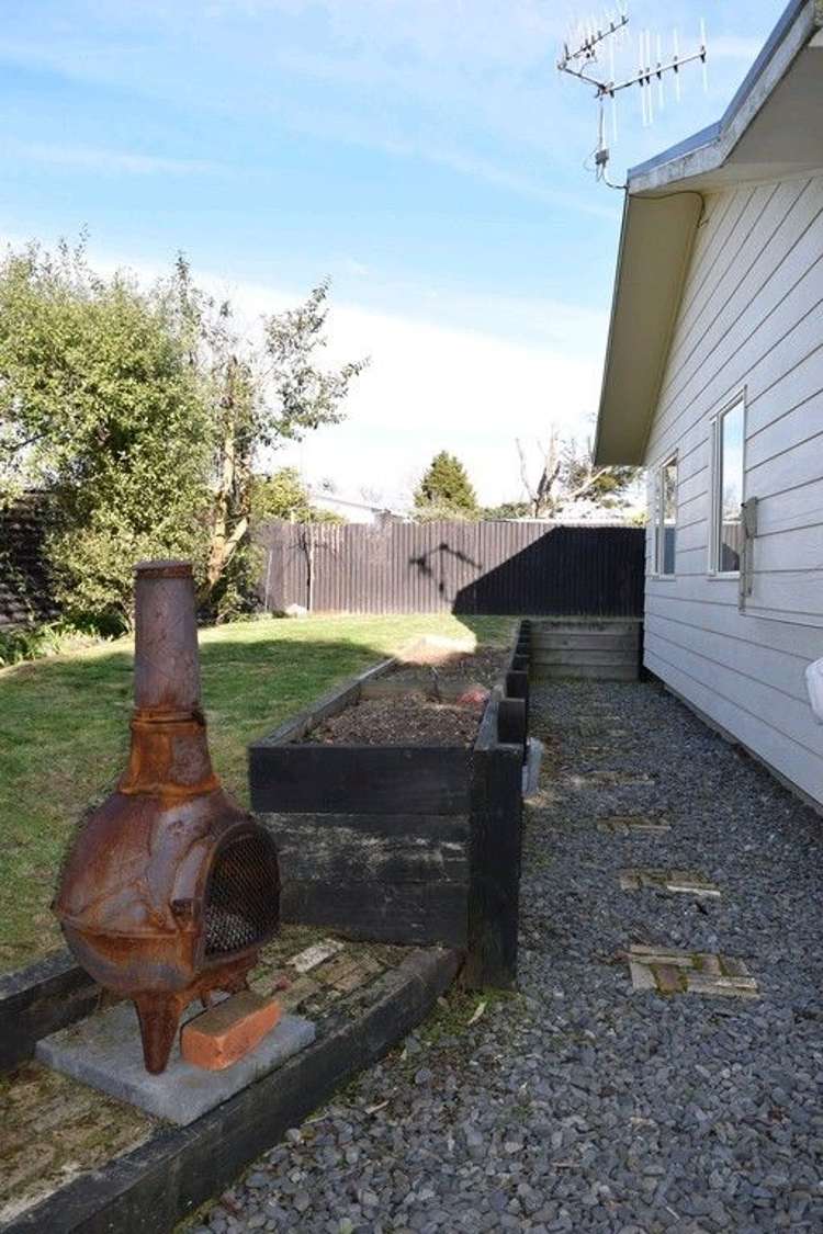 1/32 Hinemoa Avenue Taupo_13