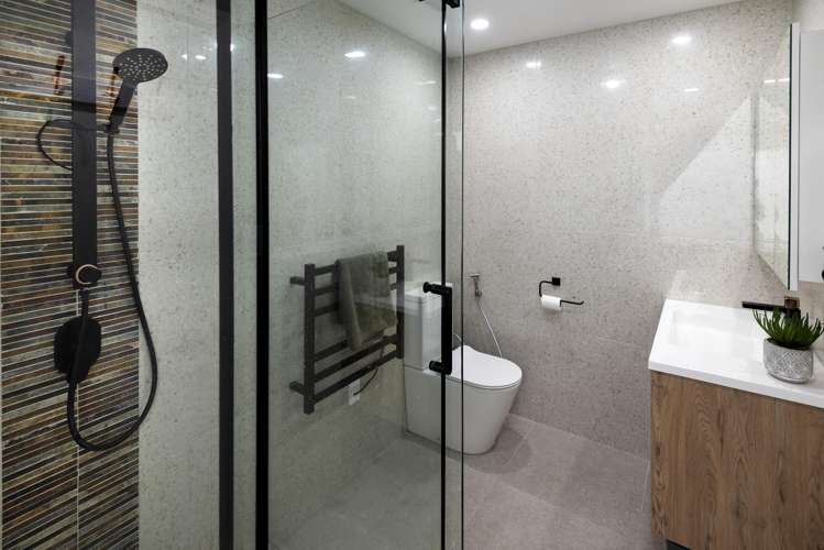 12 Cheriton Road Mellons Bay_14